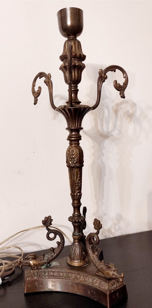 RENAISSANCE STYLE TABLE LAMP